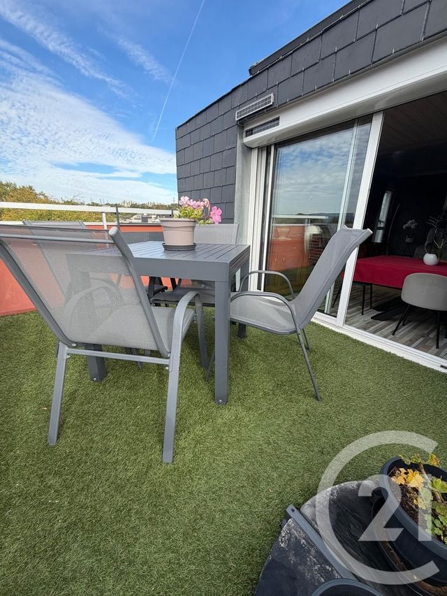 Appartement F3 à vendre - 3 pièces - 66.23 m2 - CERGY - 95 - ILE-DE-FRANCE - Century 21 Osmose